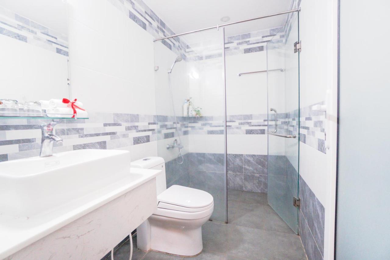 HIKARI KIS'S Hotel Tân Bình Hô Chi Minh-Ville Extérieur photo
