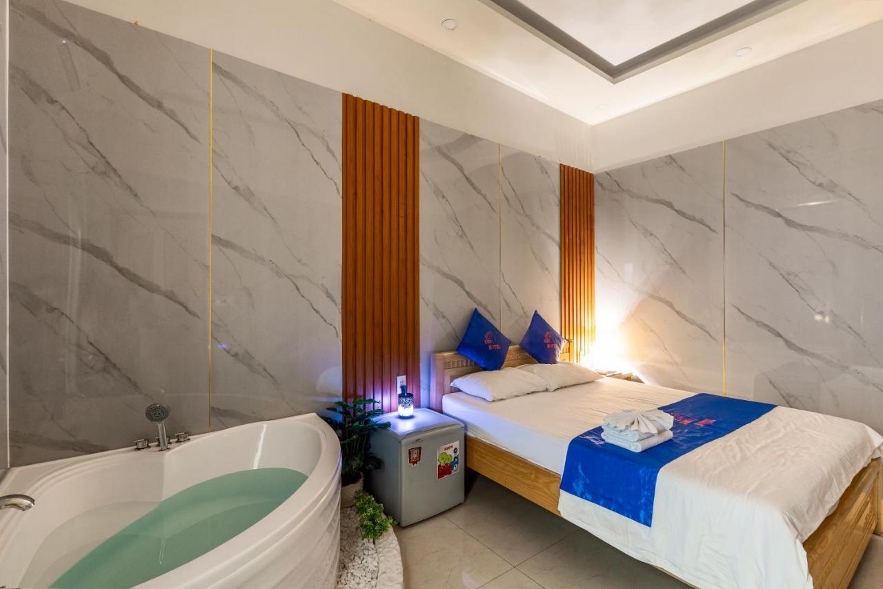 HIKARI KIS'S Hotel Tân Bình Hô Chi Minh-Ville Extérieur photo