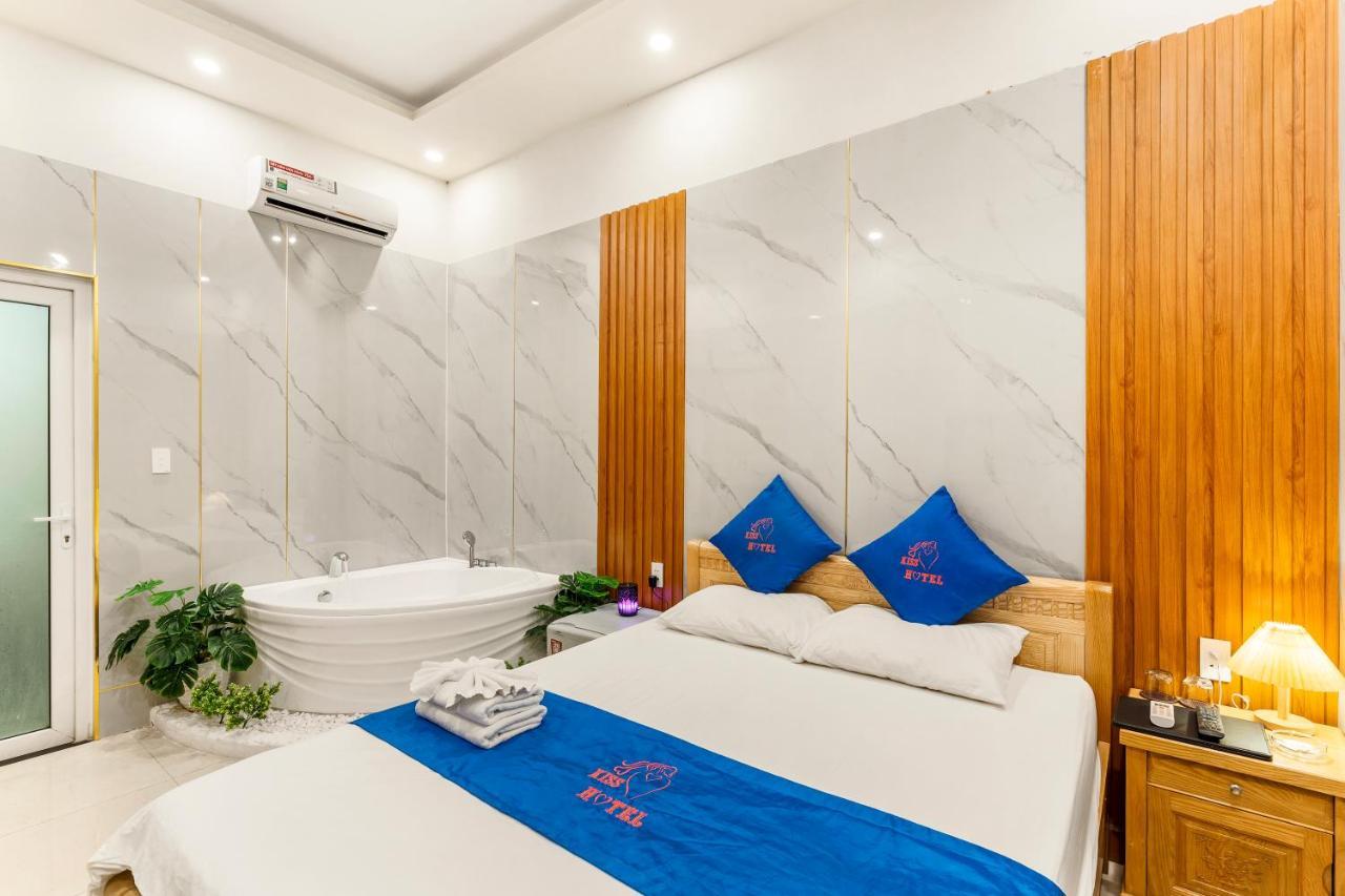 HIKARI KIS'S Hotel Tân Bình Hô Chi Minh-Ville Extérieur photo