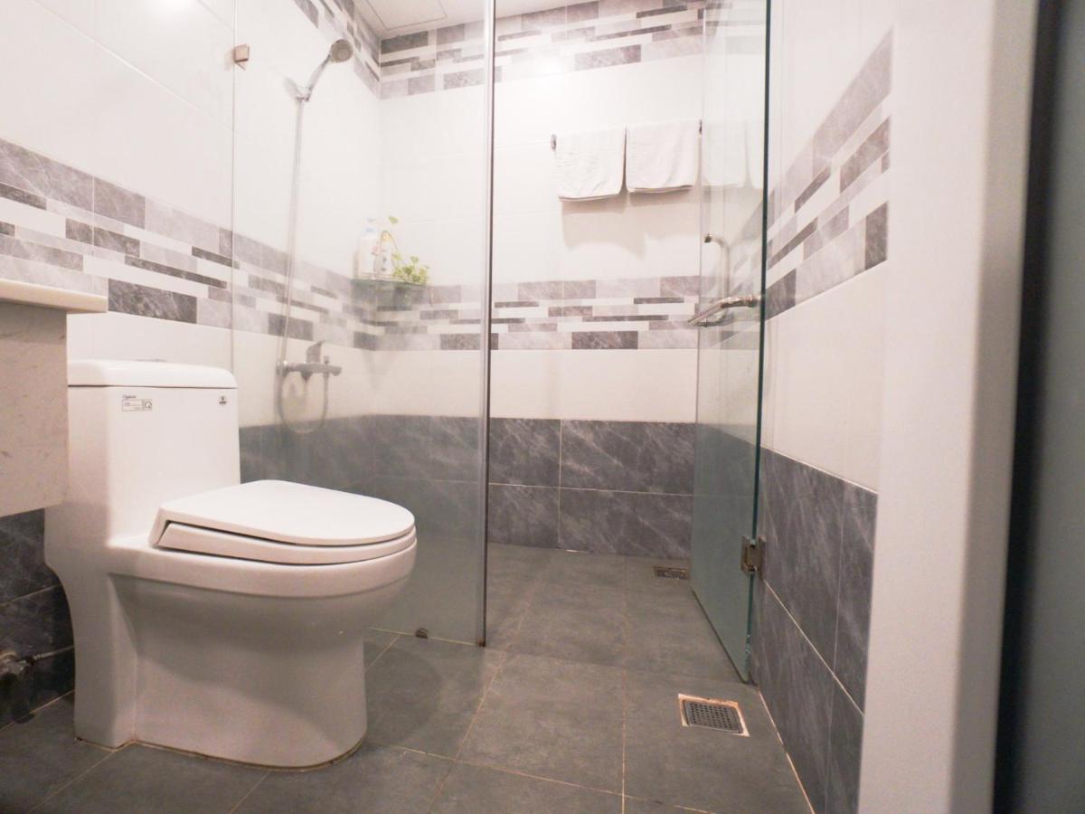 HIKARI KIS'S Hotel Tân Bình Hô Chi Minh-Ville Extérieur photo